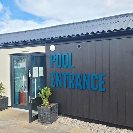 Highway Hotel Lossiemouth Buitenkant foto