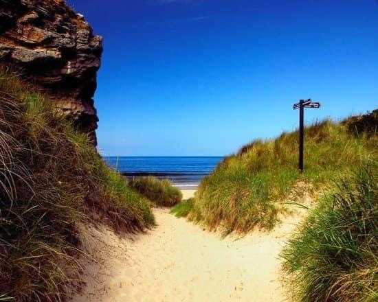Highway Hotel Lossiemouth Buitenkant foto