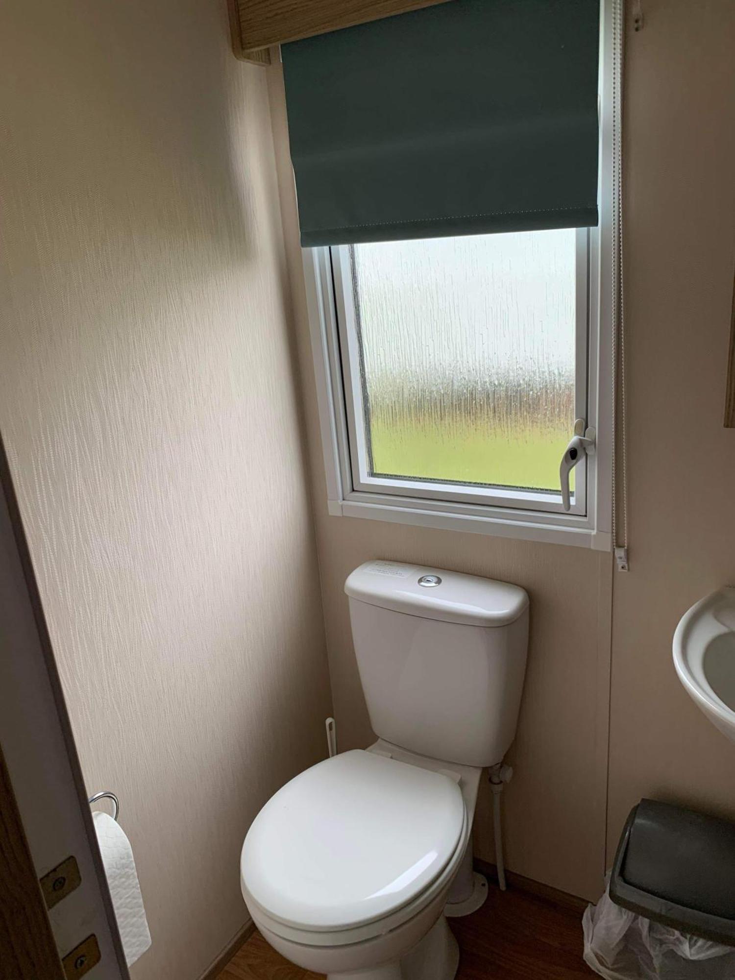 Highway Hotel Lossiemouth Buitenkant foto