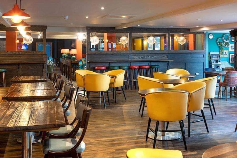 Highway Hotel Lossiemouth Buitenkant foto
