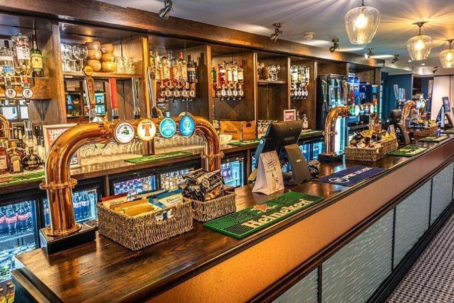 Highway Hotel Lossiemouth Buitenkant foto