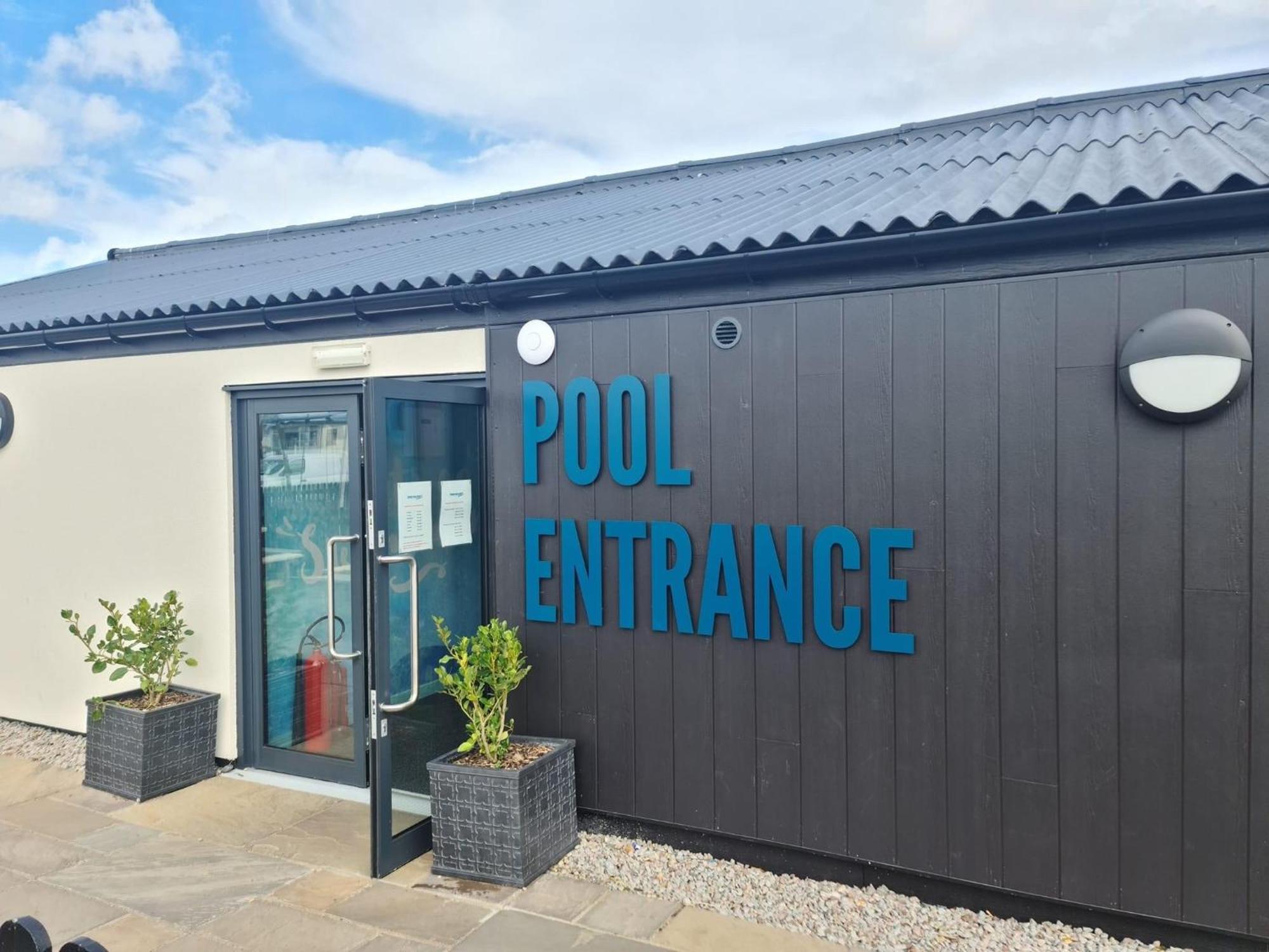 Highway Hotel Lossiemouth Buitenkant foto